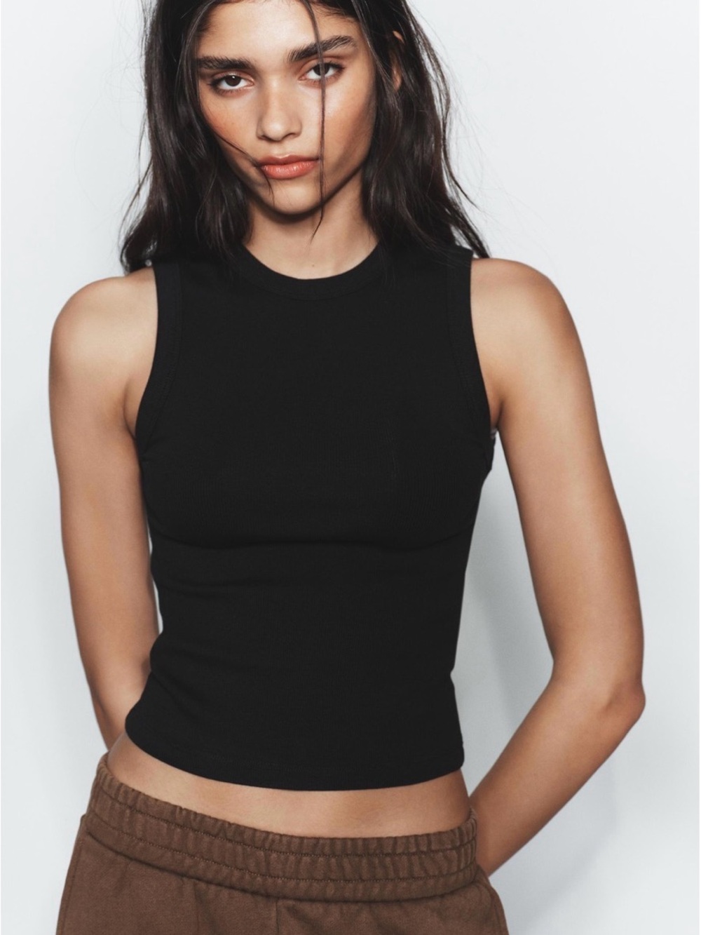 Zara *Cropped Ribbed Crewneck Tank Top in Black